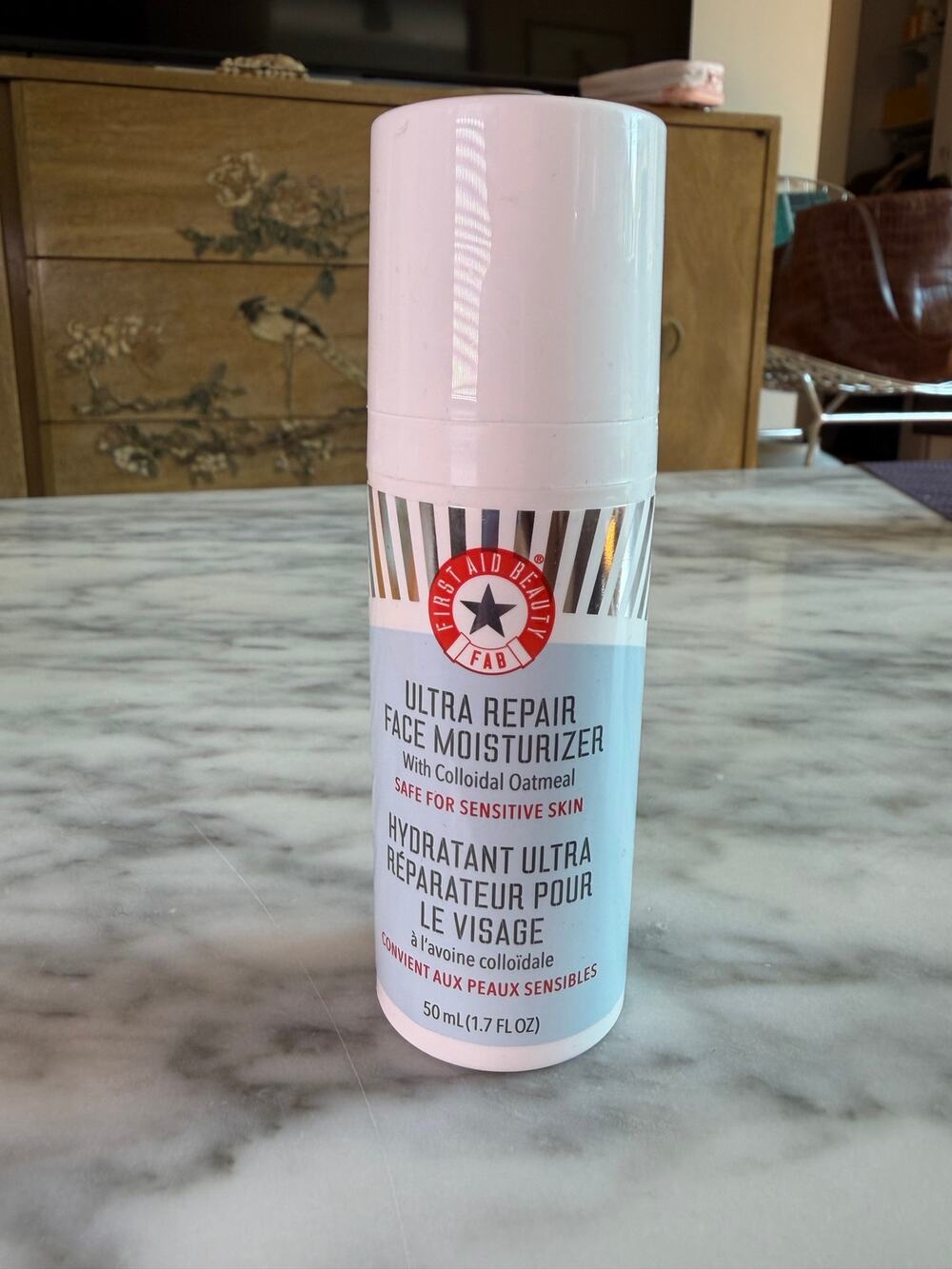 Ultra Repair Face Lotion with Colloidal Oatmeal by First AID Beauty
